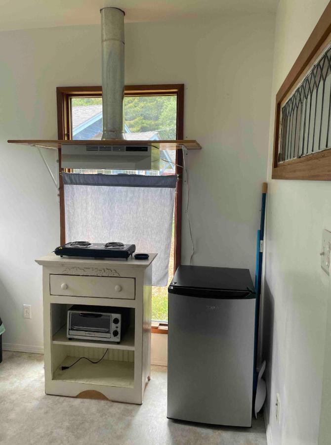 Отель Funky Little Shack Orick Экстерьер фото